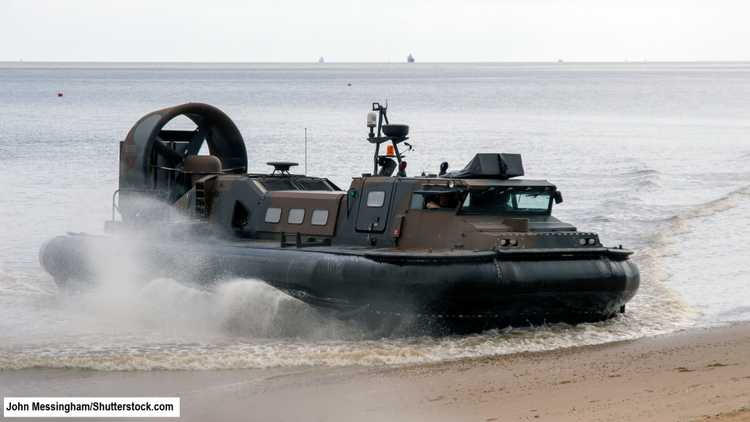 Griffon Hoverwork 8100TD